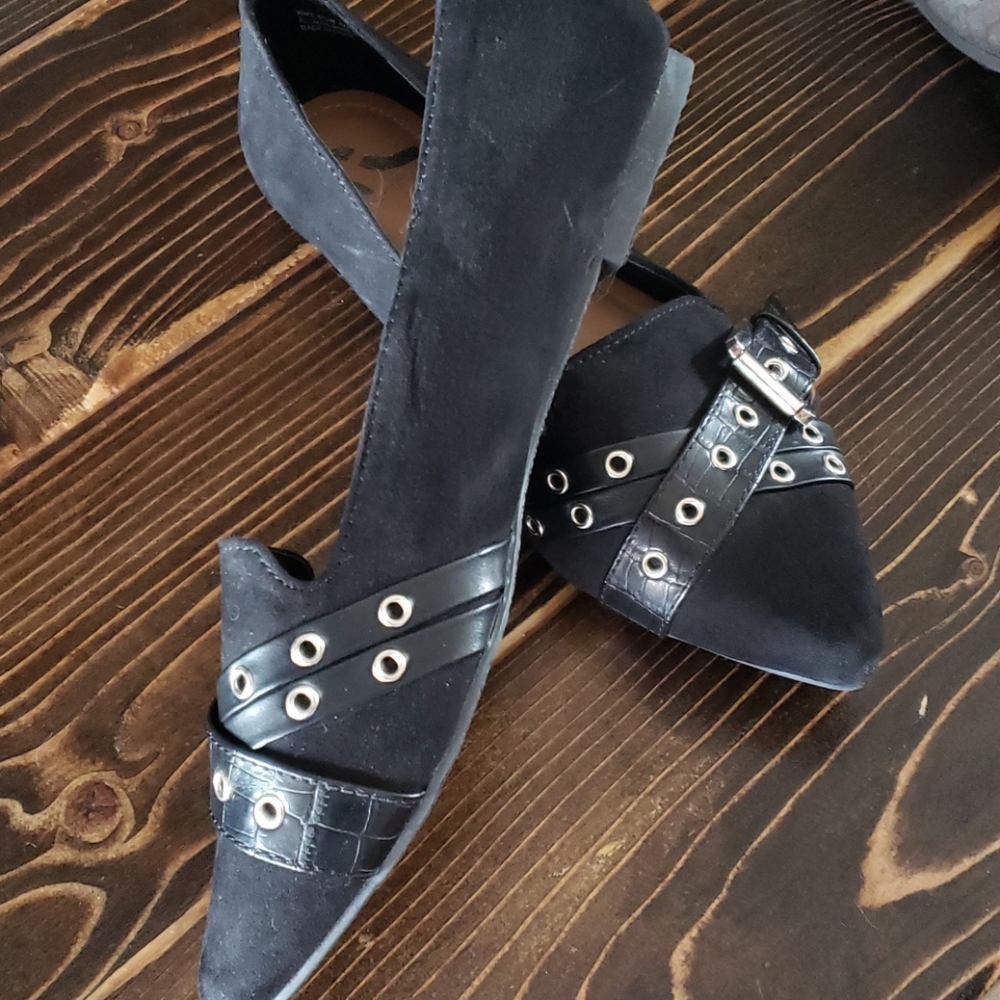 Shoes - Picture 2 of 2